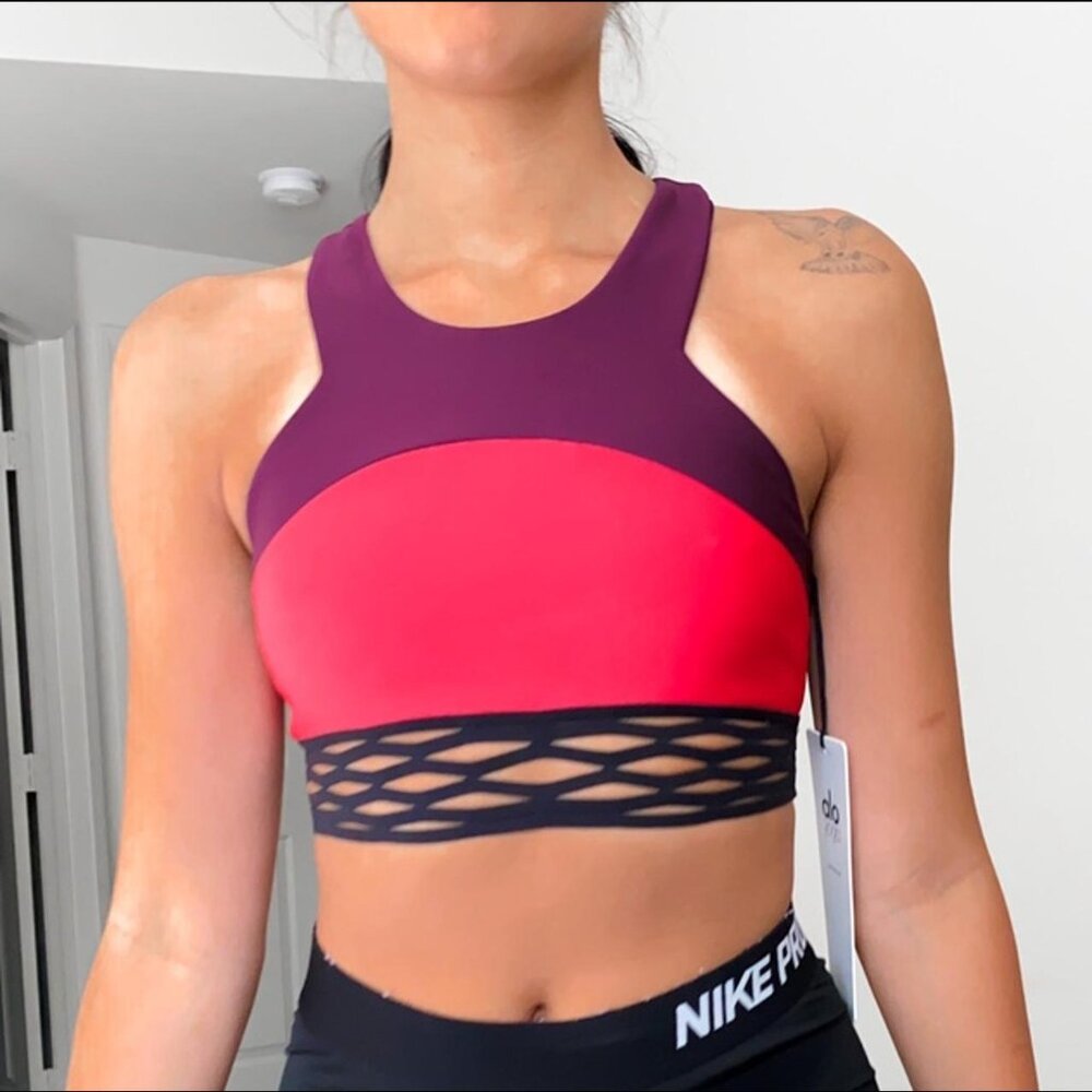 Alo Yoga Endear Sports Bra Colorblock size S Athleisure Gym